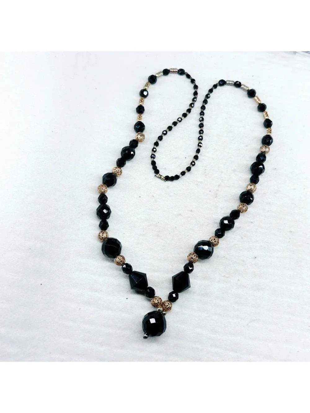 3026u. Black and Bronze Necklace Glass